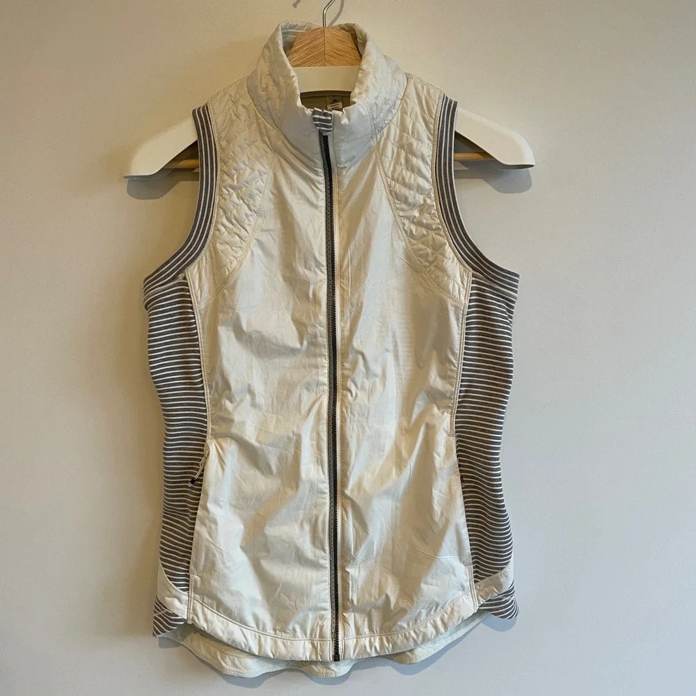 Lululemon Quilted Puffer Vest Cream Striped Sides Zip Front Womens Size 6
